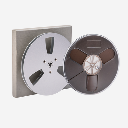 Take it everywhere in silver : SM911 1/4'' x 7'' (18cm) plastic + empty silver reel